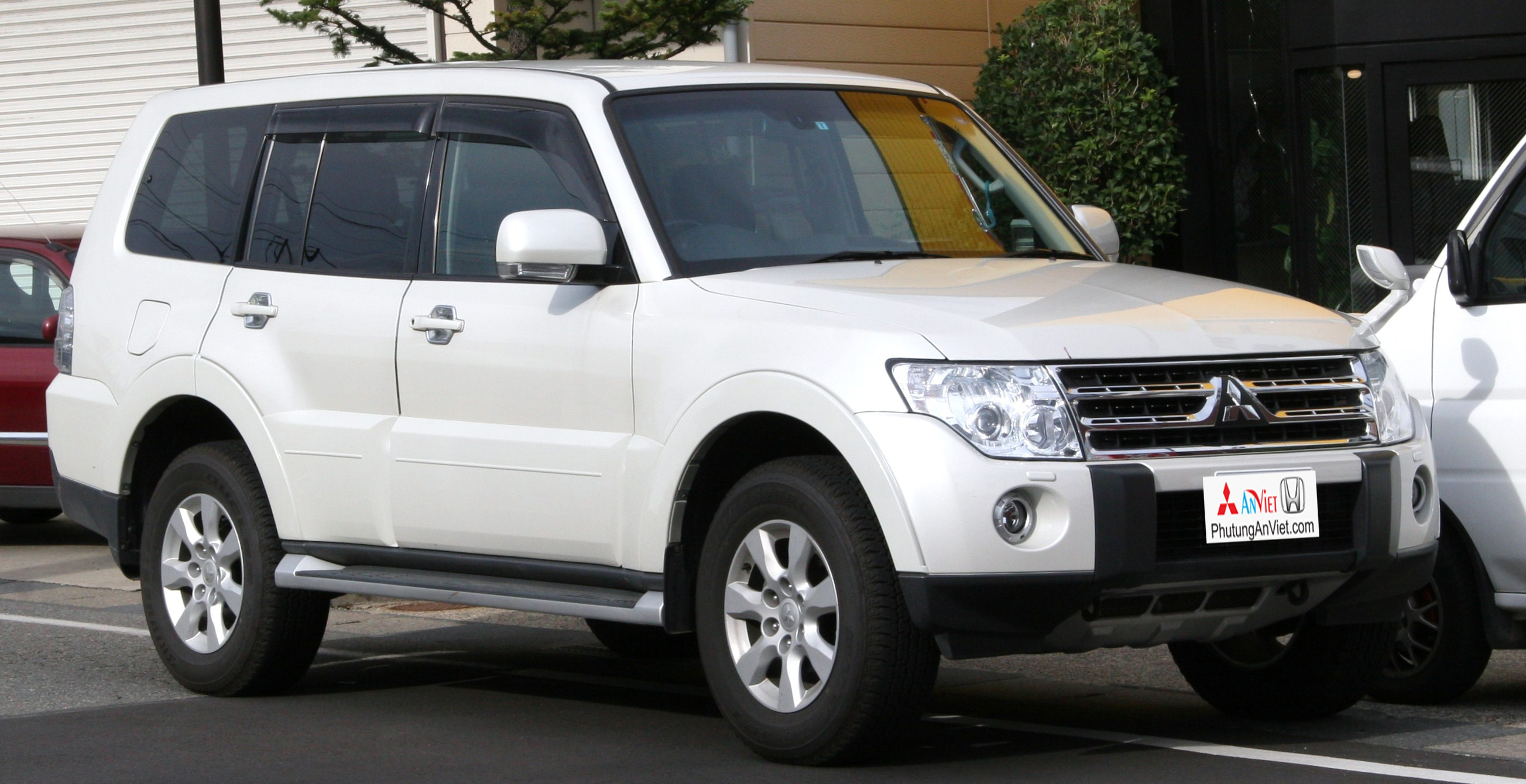 Mitsubishi pajero v73